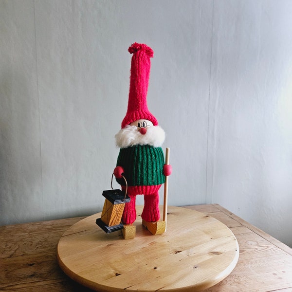 Grande figurine de Noël petit Père Noël / brownie / gnome / 16" x 6" de Suède