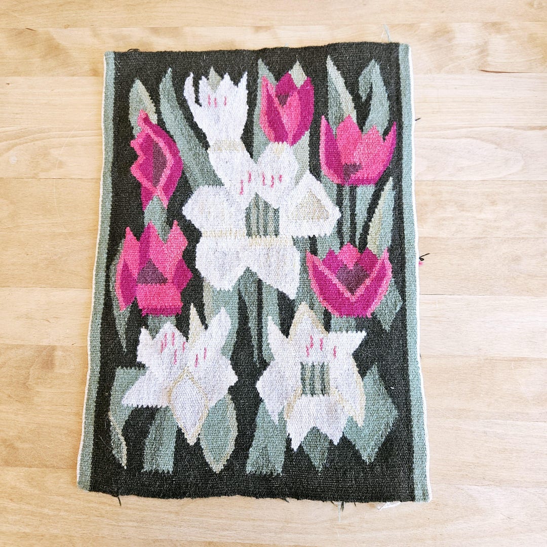 Beautiful Flemish / Woven Handmade Wall Tapestry With Blue Flowers From ...