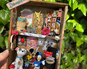 Vintage Disney trinket  miniatures shelf