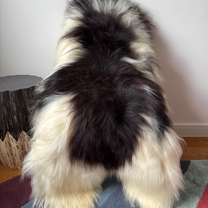 XXL Large Luxurious Genuine Icelandic Sheepskin Rug Long Fur/Wool In Natural Undyed White/Ivory/Black/Very Dark Brown Color