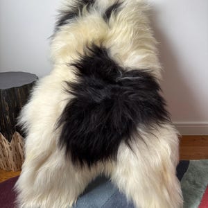 XXL Large Luxurious Genuine Icelandic Sheepskin Rug Long Fur/Wool In Natural Undyed White/Ivory/Black Color