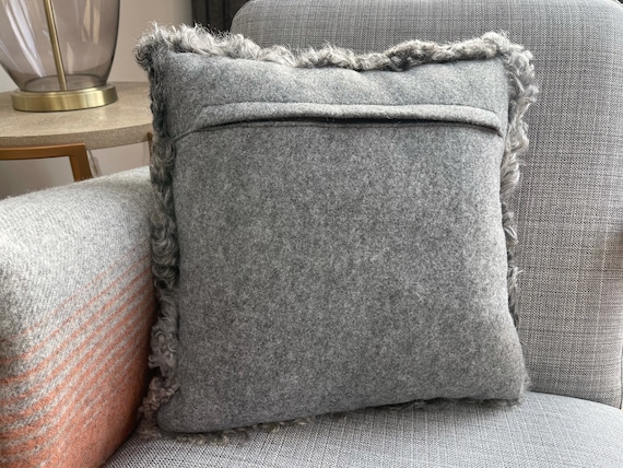 Luxurious Curly Wool Rare Gotland Breed Sheepskin Cushion /& Inner Pillow in Natural CharcoalDark Silver Grey Colour