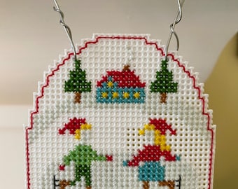 New Vintage Christmas Ice Skating Scene Cross Stitch Ornament