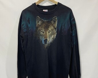 Wolf Tee