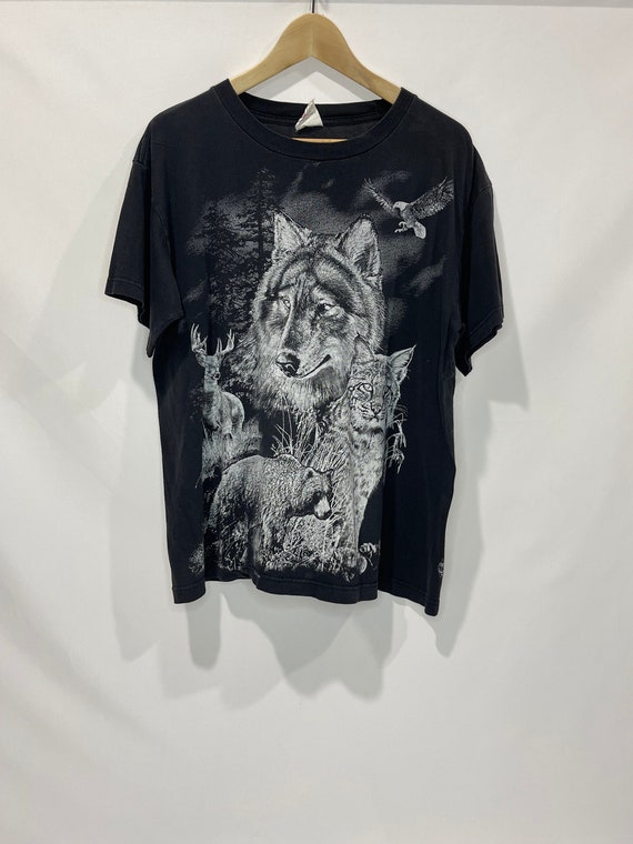 Wolf Tee