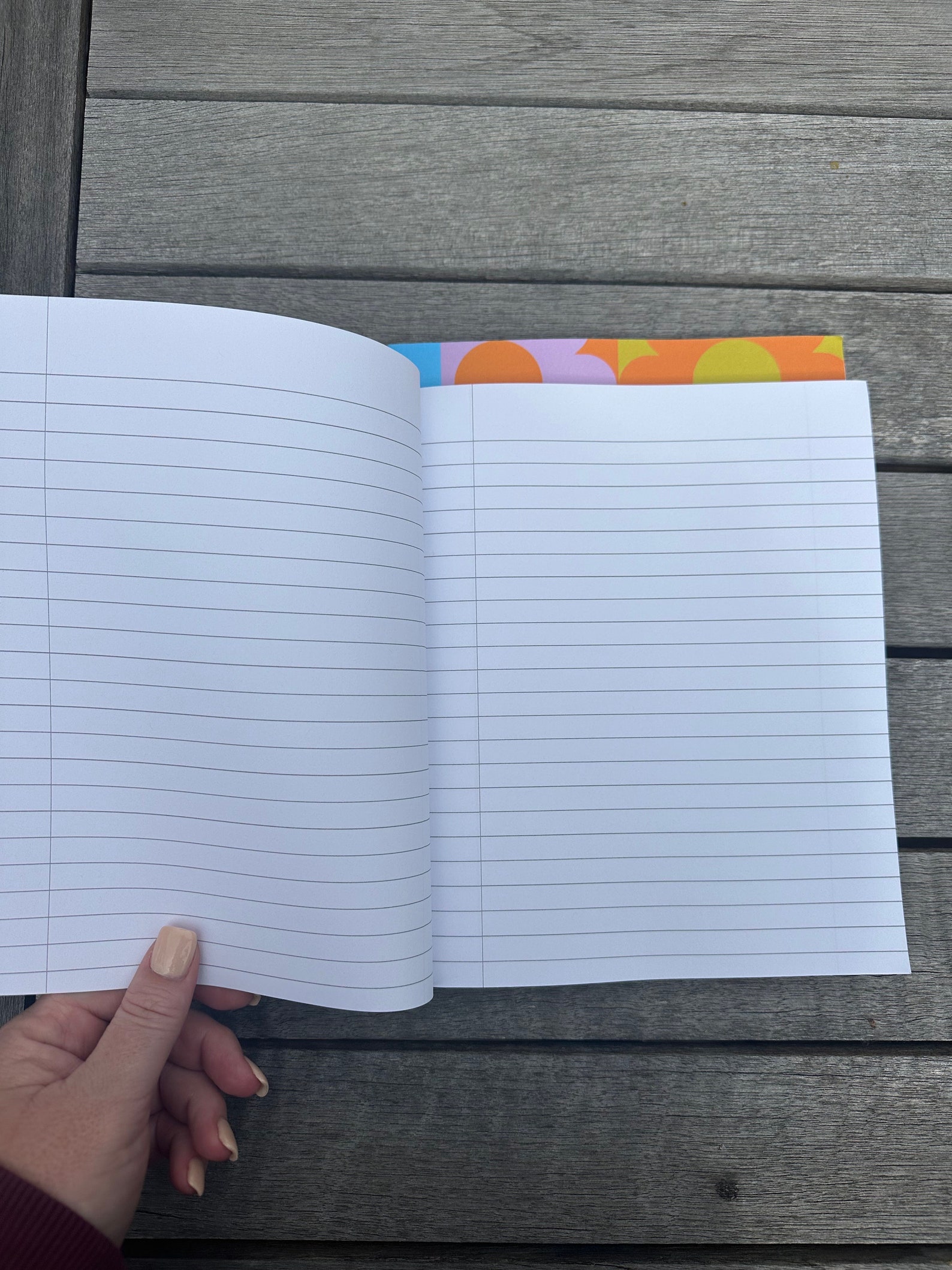 Composition Journal: Aesthetic Retro Flower Design / 120 Pages Blank ...