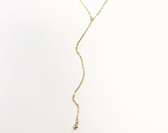 Minimalist lariat necklace in gold or silver