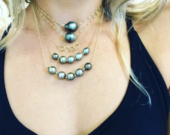 Tahitian pearl necklaces of your choice