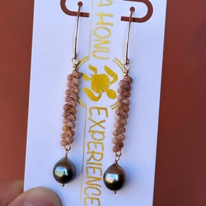 Kahelelani shell & Tahitian pearl Marquis earrings in your choice of material and length bild 2