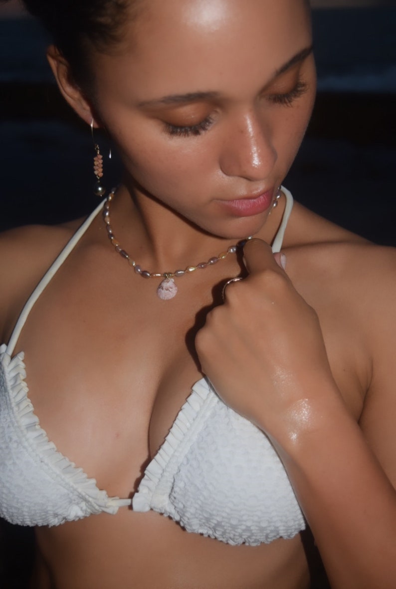 Kahelelani shell & Tahitian pearl Marquis earrings in your choice of material and length bild 7