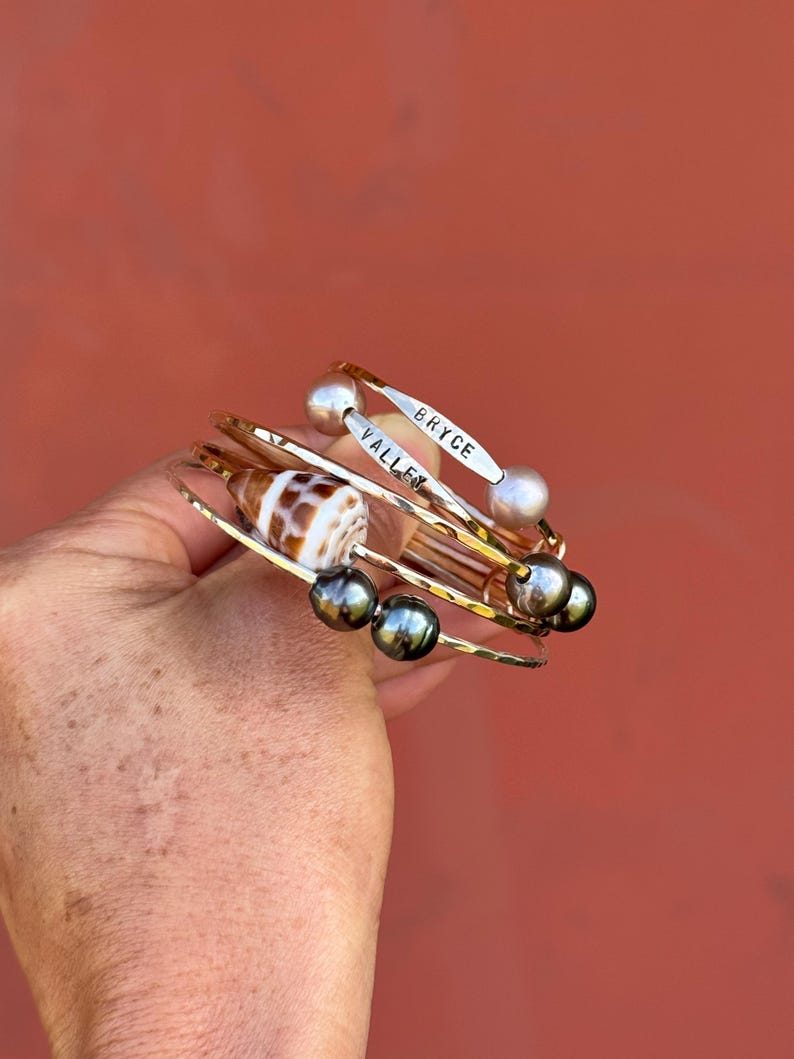 Pulsera martillada estampada a mano para bebé imagen 12