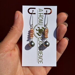 Kahelelani shell & Tahitian pearl Marquis earrings in your choice of material and length bild 13