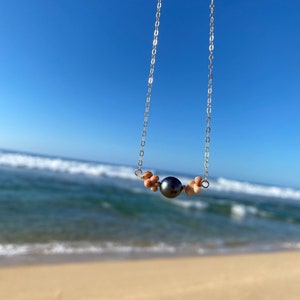 Mini  Kahelelani shell & Tahitian pearl bar necklace