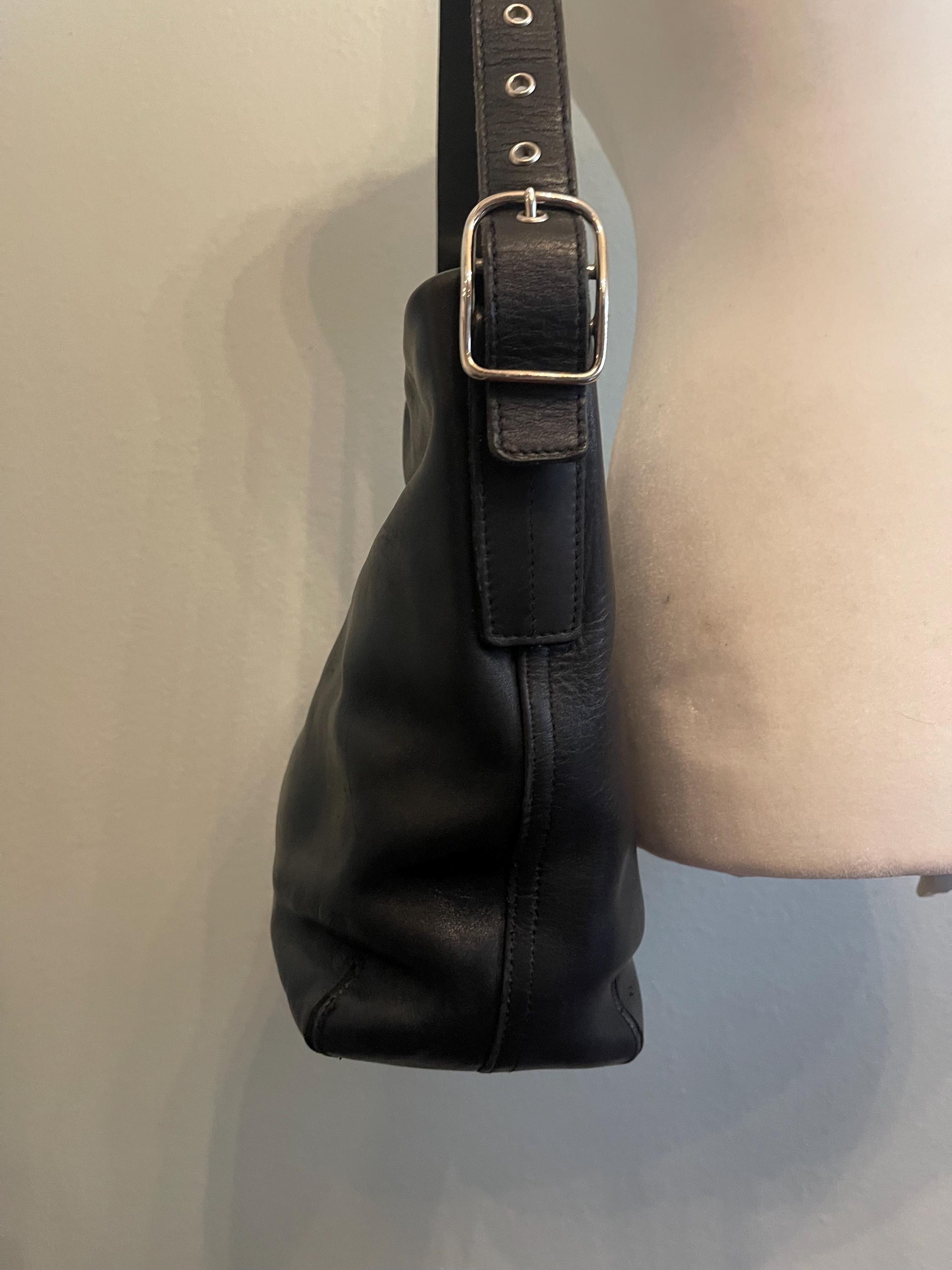 バッグ 00s old coach bucket shoulderbag leather Vintage Black Leather Coach Legacy Bucket Bag Style Shoulder