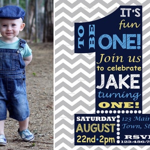Invitación de primer cumpleaños, Invitación de cumpleaños de Chevron, Primer cumpleaños de niño, 1er cumpleaños imprimible, Niño, Azul y gris, Chevron, Número 1