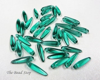 Preciosa Thorn™ Bead 5 x 16mm Emerald Light GreenThorn, Dagger, Spike one hole side drilled beads, 25 pieces