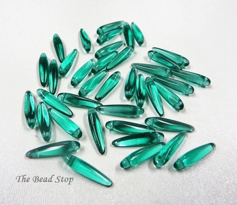 Preciosa Thorn™ Bead 5 x 16mm Emerald Light GreenThorn, Dagger, Spike one hole side drilled beads, 25 pieces image 1