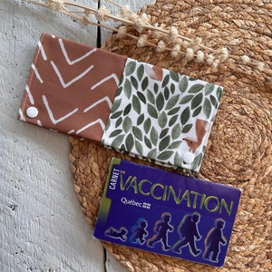 Protège carnet de santé, Renards/feuilles, intérieur vert jungle uni