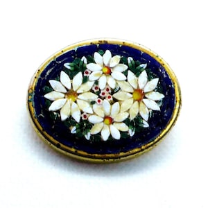 Vintage Italian Gold Toned Daisy Micro Mosaic Brooch