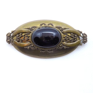 Vintage Jan Michaels Antiqued Brass Stamped Onyx Stone Brooch