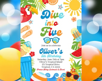 Puede incluir: Una invitación colorida para una fiesta de cumpleaños número 5 con un tema tropical. La invitación presenta un tucán, gafas de sol, chanclas, helado, sandía y una paleta de hielo. El texto de la invitación dice "Dive into Five" y "Oliver's 5th Birthday".