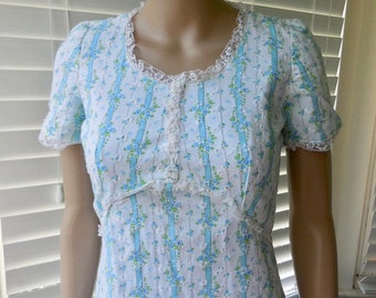 70s PRAIRIE GOWN Maxi Dress Cottagecore Empire Waist Embroidered Eyelets Double Cotton Long Dress Short Sleeve Handmade Maxi Size 2 Petite