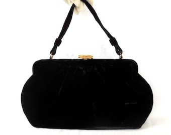 VELVET PURSE 50s Black Velvet Handbag Coin Purse Formal Black Evening Bag Art Deco Clasp Mid Century Top Handle Black Bag Hinge Frame Purse