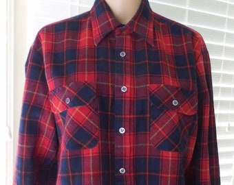 Vintage PLAID Work Shirt CAVALLON Mens Red Plaid Shirt Button Up Trucker Shirt Buffalo Plaid Shirt Lightweight Acrylic Shirt Size Medium