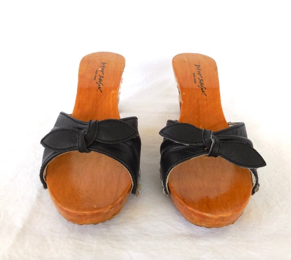 CARVED Wood Clogs BETSEY JOHNSON Hand Painted Woo… - image 2