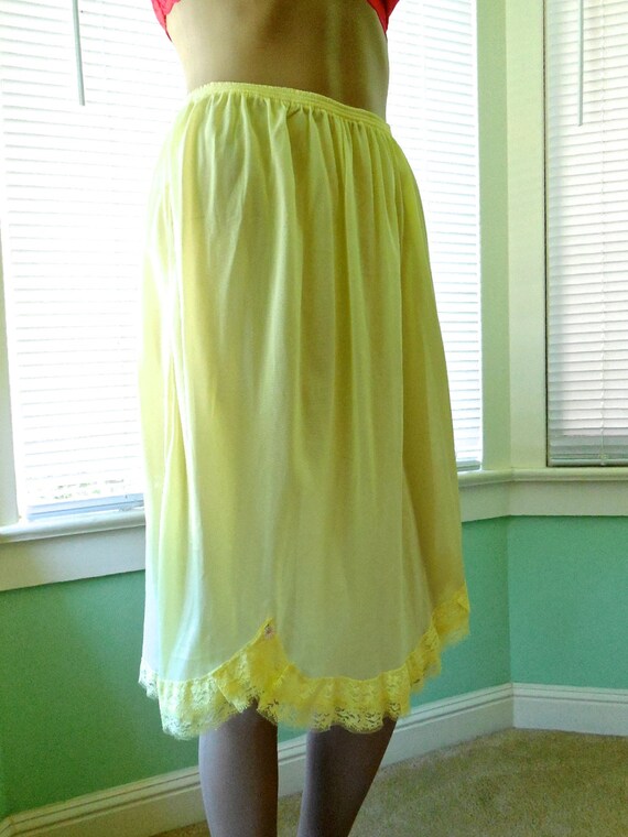 YELLOW HALF SLIP/Vintage Skirt Slip/Yellow Skirt Slip/Ruffled Etsy