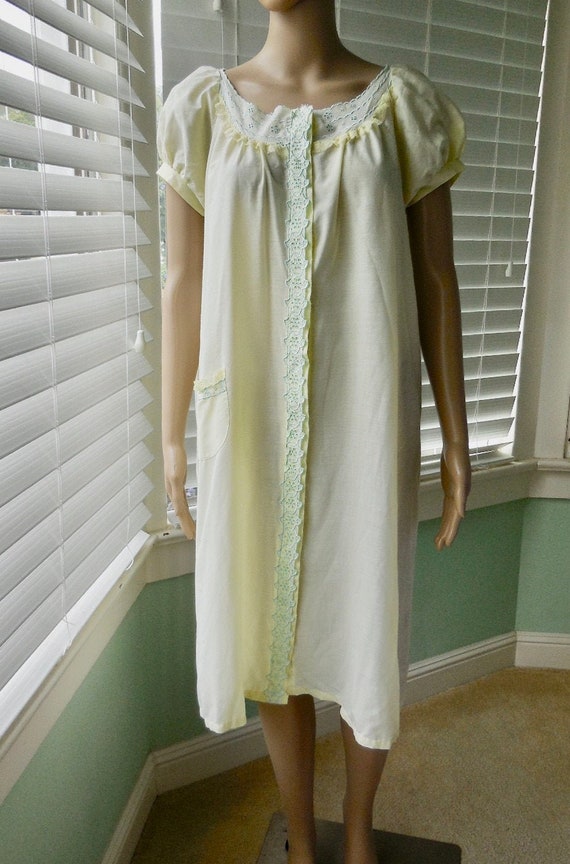 50s Vintage Day ROBE YOLANDA Button Up Granny Smoc