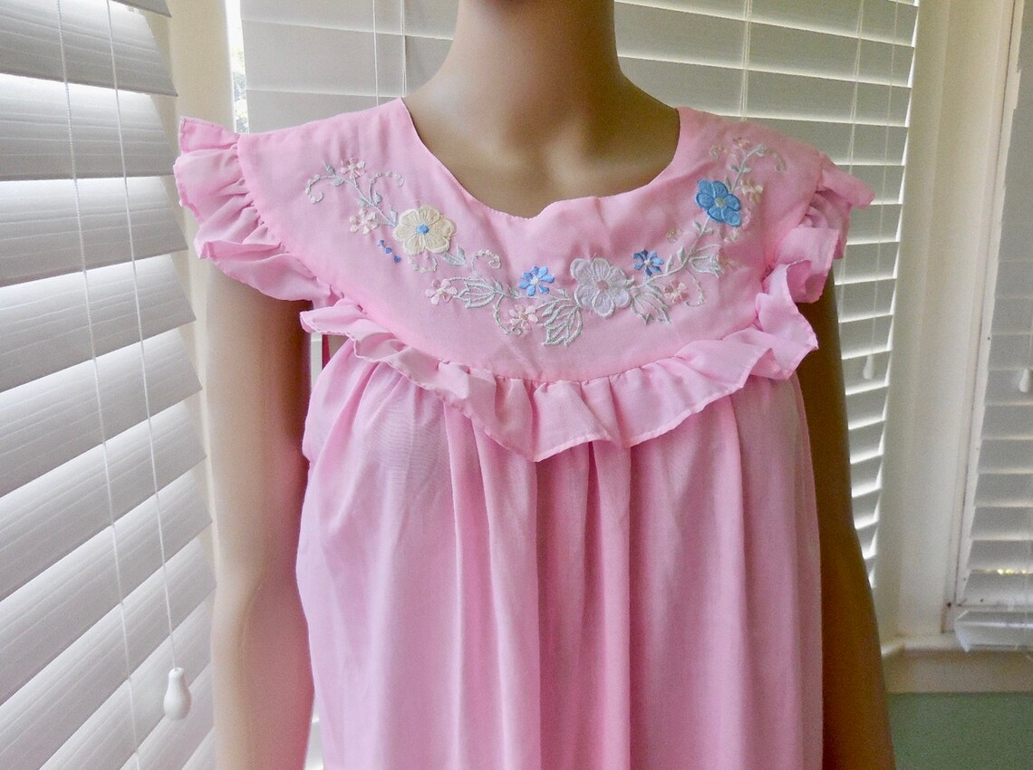 70s Pink NIGHTGOWN Women Ruffled Smock Cotton Nightgown Granny - Etsy UK