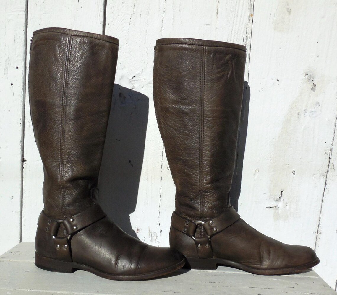 FRYE Leather Boots Khaki Gray Leather Campus Boots Knee Boots Ankle Harness Back Zipper Riding Boots Women's Size 9, foto 4 di 5