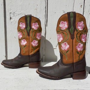Vintage COWGIRL Boots Women Cowboy Boot JOE BOOTS Two Tone Floral Cowboy Boots Square Toe Western Boots Rockabilly Boho Chic Size 8.5 Mexico