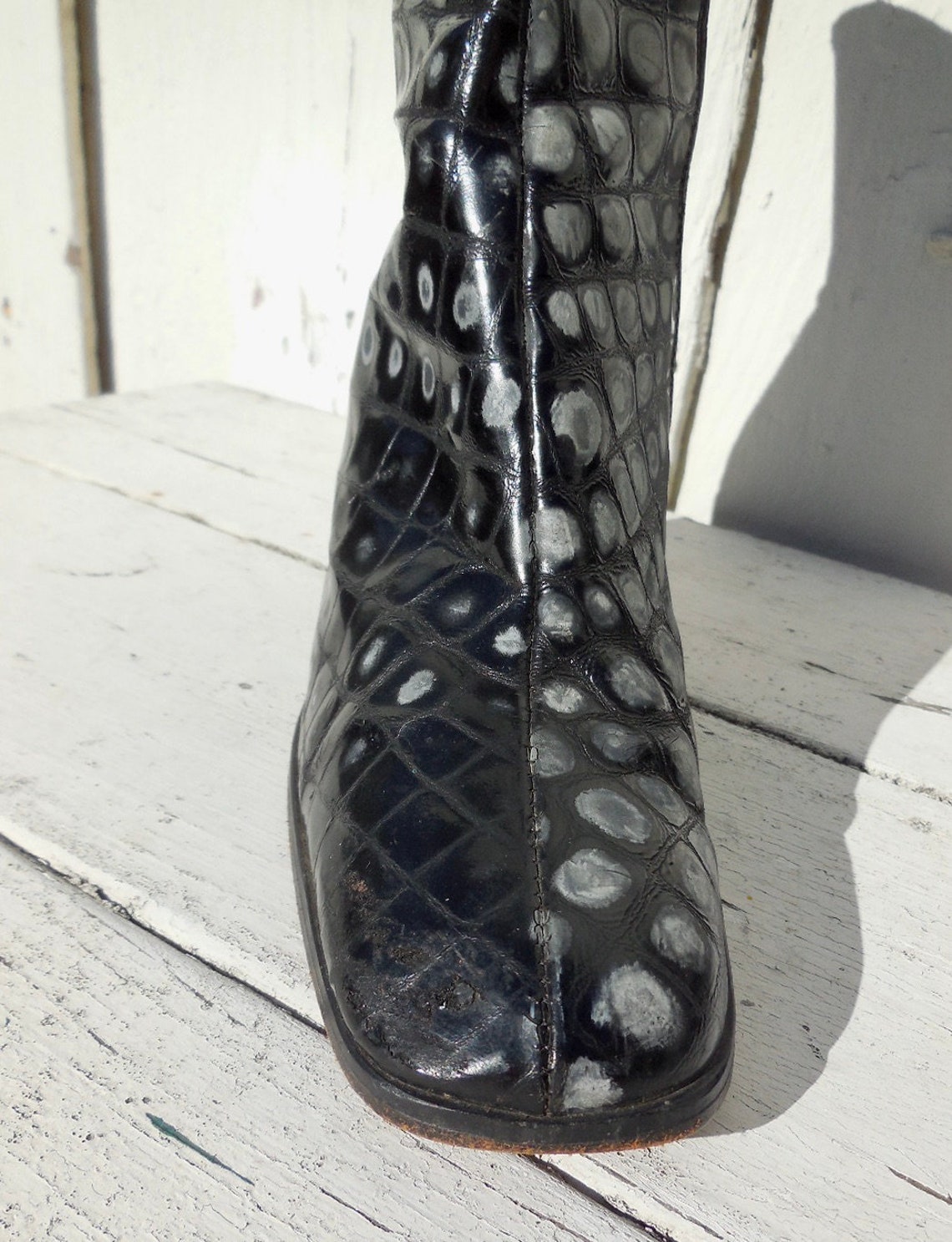 Mod Ankle Boots CHARLES DAVID Black Polka Dot Leather Boots 70s Beatnik Style Calf Boots Chunky Heels Inside Zipper Size 6.5 Narrow, foto 4 di 5
