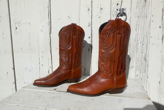 boho chic boots