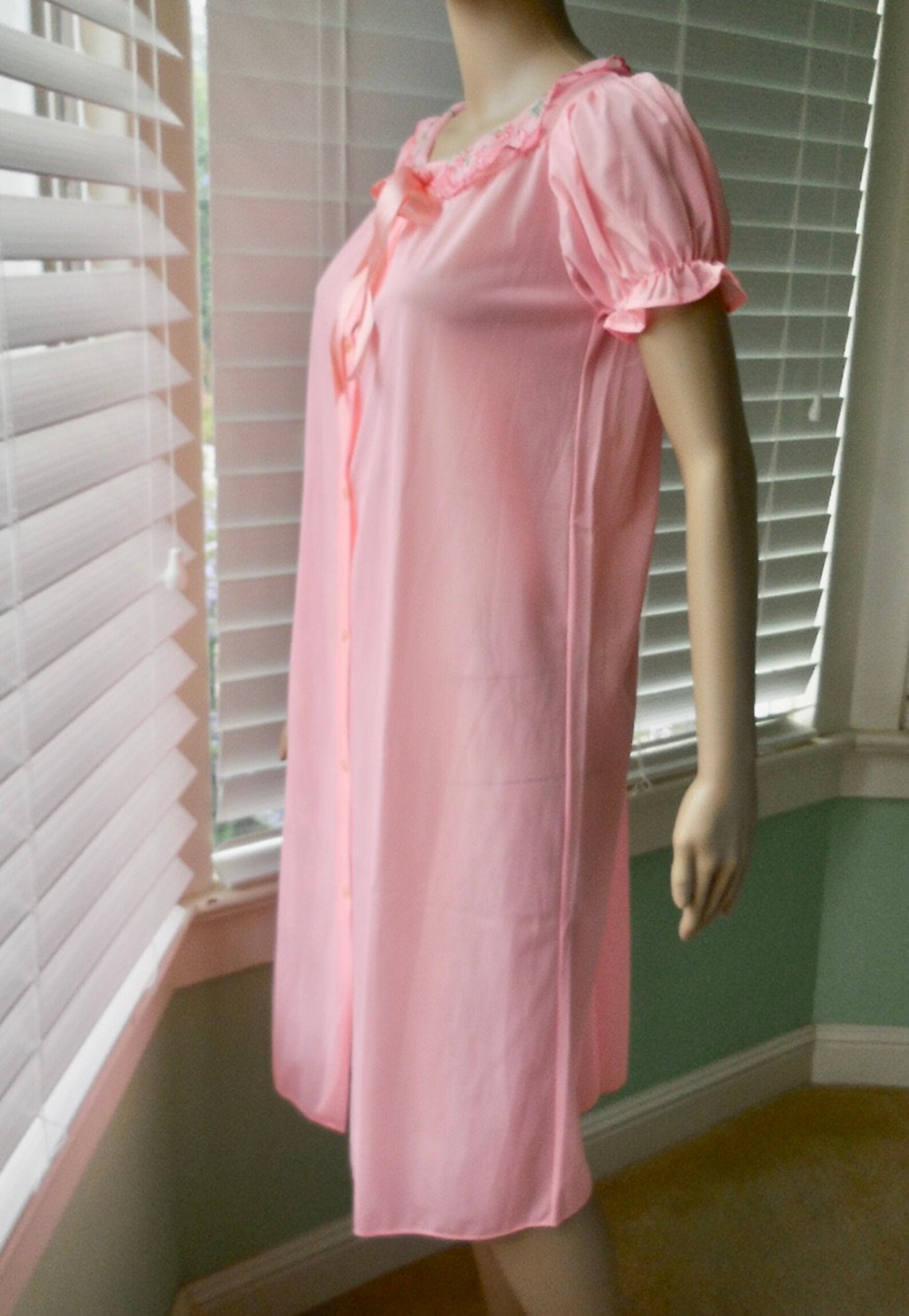 60s HOUSE ROBE Short Pink Nylon Robe Short Sleeve Smock Granny Etsy