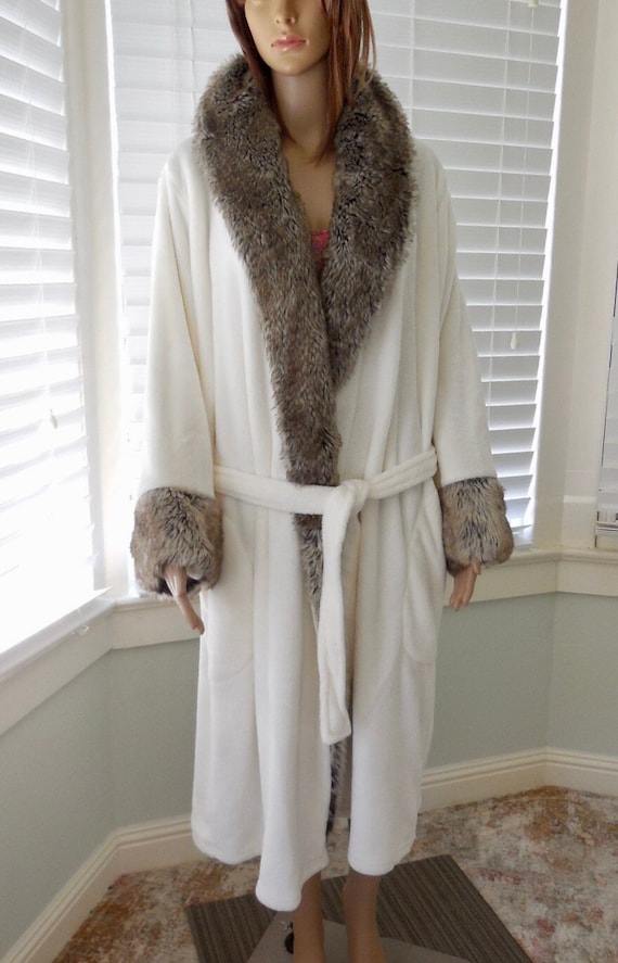 PLUSH WHITE Robe Faux Fur Shawl Collar Womens Long House Robe - Etsy