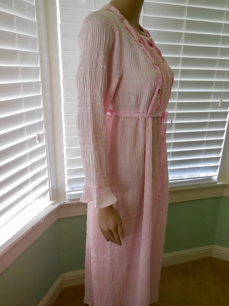 60s Vintage ROBE Womens Pink Ruffled House Robe Gathered Etsy