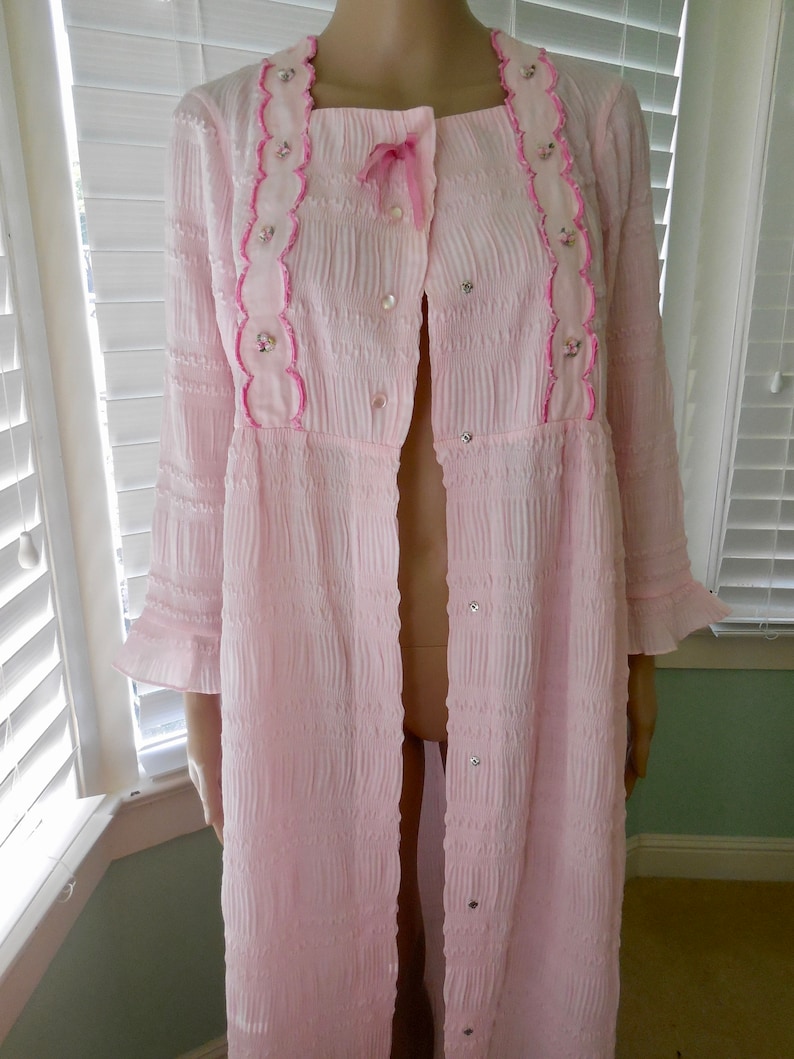 60s Vintage ROBE Womens Pink Ruffled House Robe Gathered Etsy
