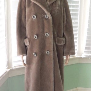 60s FAUX Fur Coat GROSSMANS Vintage Faux Fur Coat Plush Winter Coat Double Button Full Length Stroller Coat Size Medium image 2