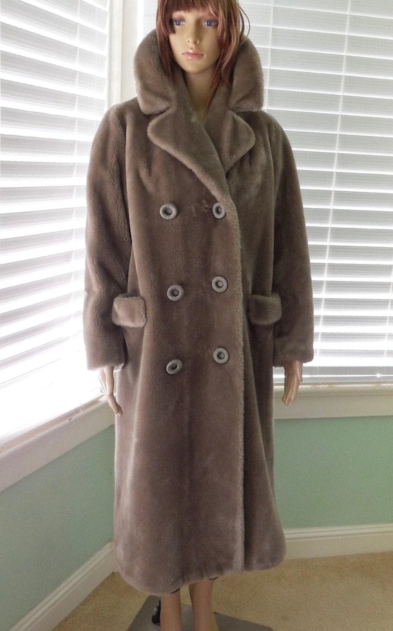 60s FAUX Fur Coat GROSSMANS Vintage Faux Fur Coat Plush Winter Coat Double Button Full Length Coat Hollywood Glam Stroller Coat Size Medium