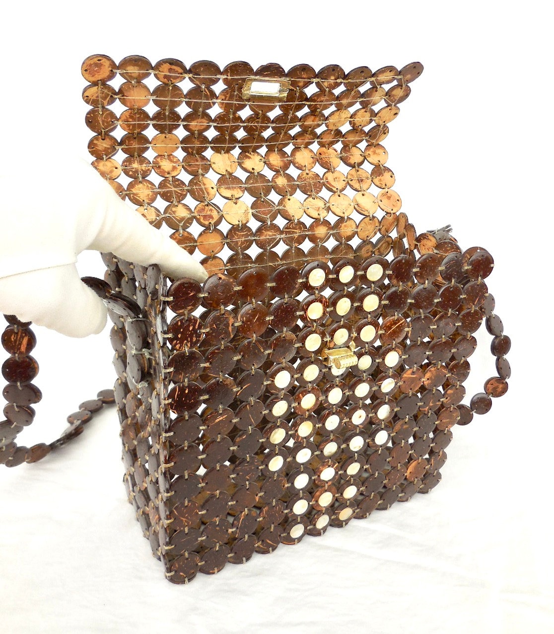 COCONUT SHELL Bucket Purse Coconut Basket Purse Hard Case Purse Shoulder Strap Mother Of Pearl Inlay Structured Case Purse Bucket Purse