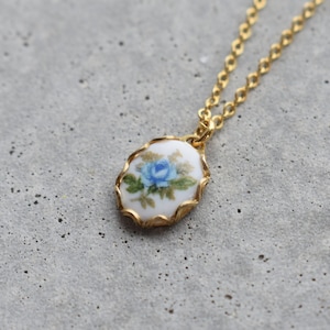 Vintage Floral Blue Rose Necklace // Colourful Flower Pendant // Floral Gold Necklace // Antique Necklace //  Girlfriend, Friend, Gift
