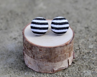 Striped Fabric Button Earrings // Black and White // Netural Earrings // Vintage Earrings // Covered Buttons // Fabric Studs
