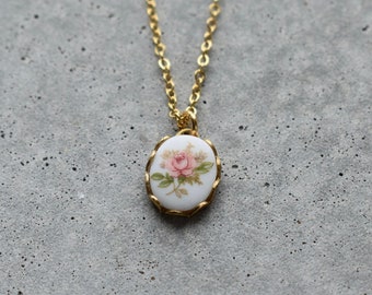 Vintage Floral Pink Rose Necklace // 1960's Flower Pendant // Floral Gold Necklace // Antique Necklace //  Girlfriend, Friend, Gift