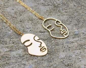Pendant with lady face deals