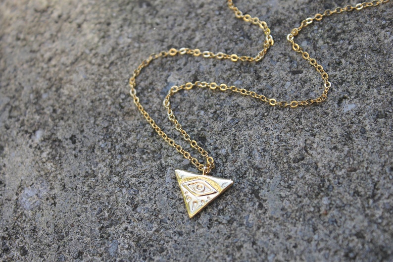 Evil Eye Triangle Necklace // Third Eye Gold Necklace // Etsy UK