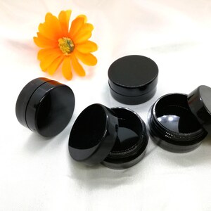 Mini Sample Box 1gm/0.03oz Plastic Black Empty Bottle Cosmetic Box Empty Round Plastic Bottle Mini Lip Balm Bottle Mini Cosmetic Storage Box image 7