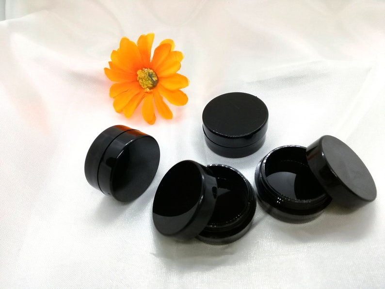 Mini Sample Box 1gm/0.03oz Plastic Black Empty Bottle Cosmetic Box Empty Round Plastic Bottle Mini Lip Balm Bottle Mini Cosmetic Storage Box image 6